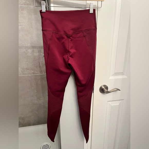 Nike Womens Dri-Fit 7/8 Mesh Tights (Leggings), XS, Red/Burgundy - Picture 2 of 3